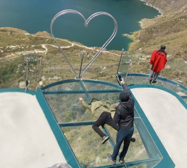 quilotoa-turismo-ecuador-tour-lago